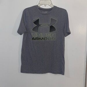 Under Armor gray Shirt Boys size youth Large great condition